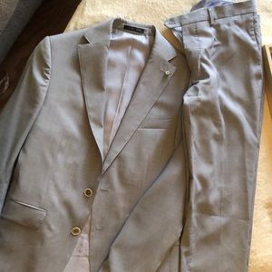 Zara Man summer suit